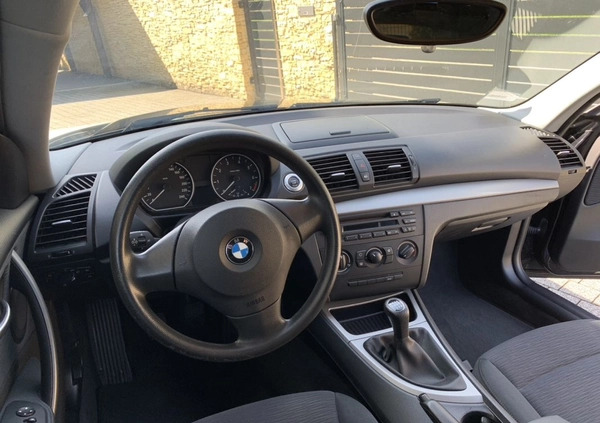 BMW Seria 1 cena 12300 przebieg: 165000, rok produkcji 2010 z Niepołomice małe 466